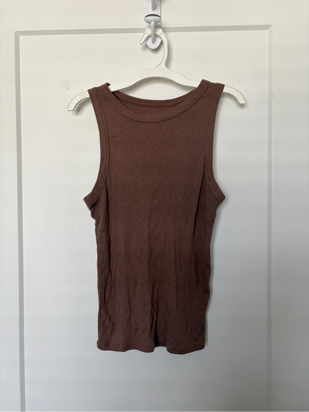 Women's Sleeveless Ribbed Tank Top - Brown